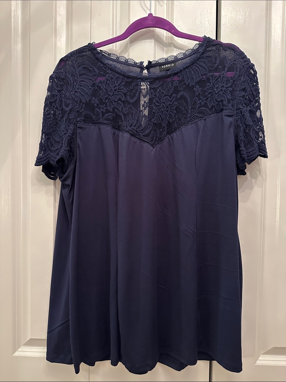 torrid navy and burgundy lace yoke short sleeve blouse 2XL